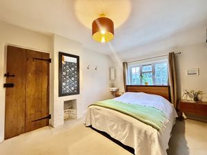 Photo 19- click for photo gallery